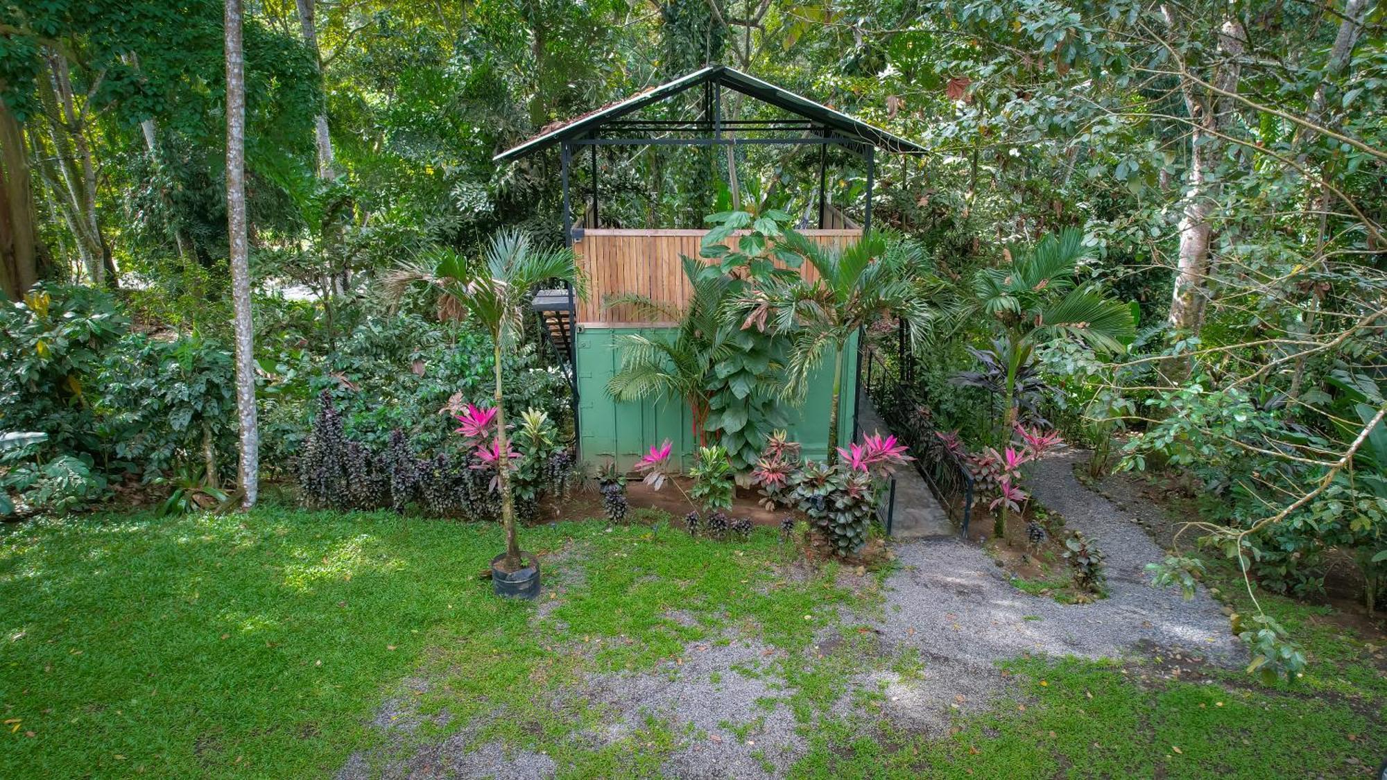 Eden Organic Farm & Bungalows La Fortuna Exterior photo