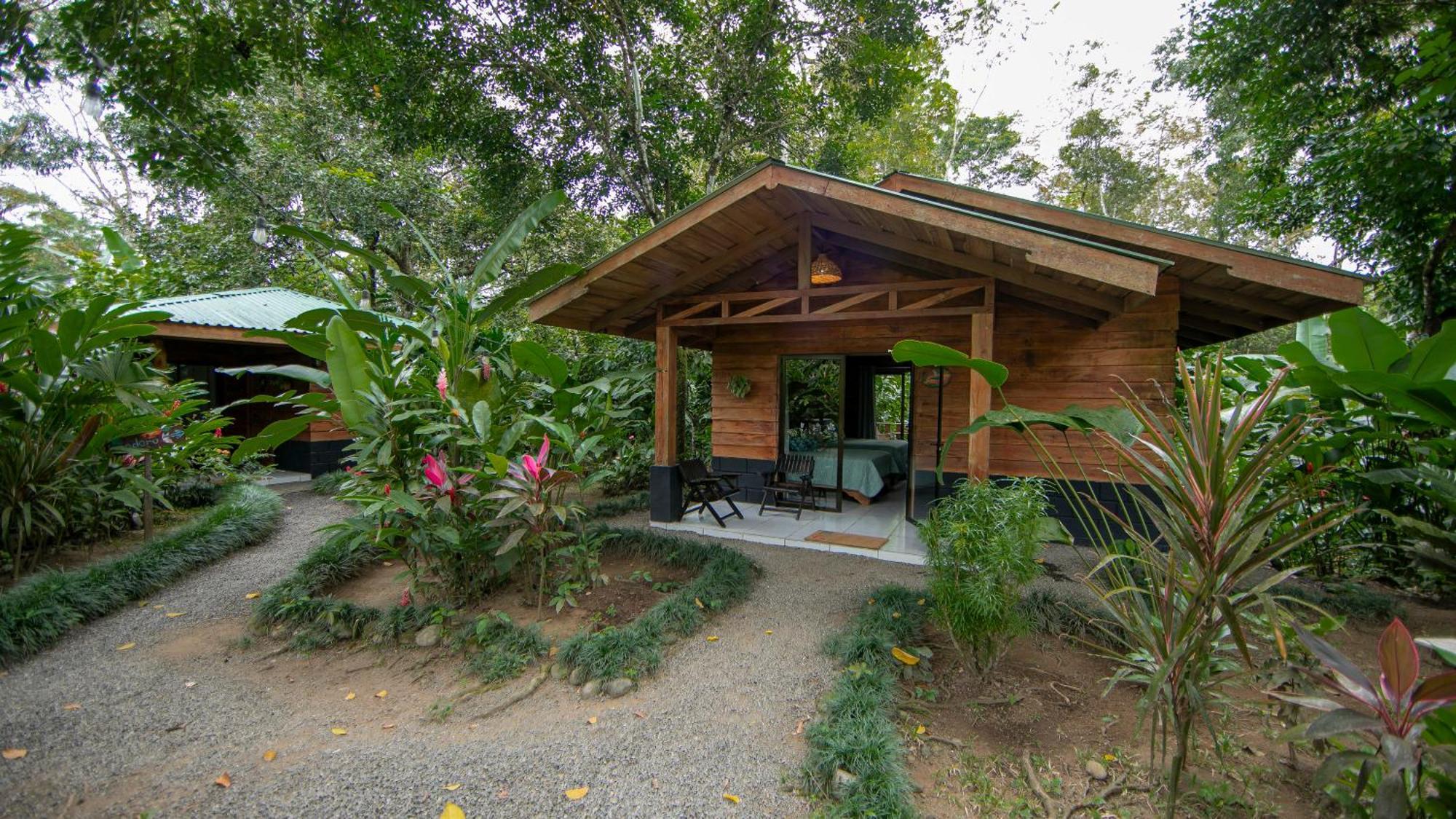Eden Organic Farm & Bungalows La Fortuna Exterior photo