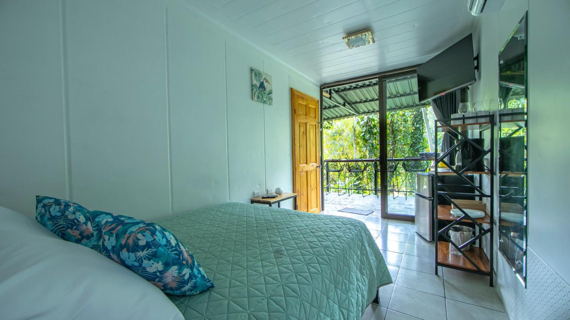 Eden Organic Farm & Bungalows La Fortuna Room photo