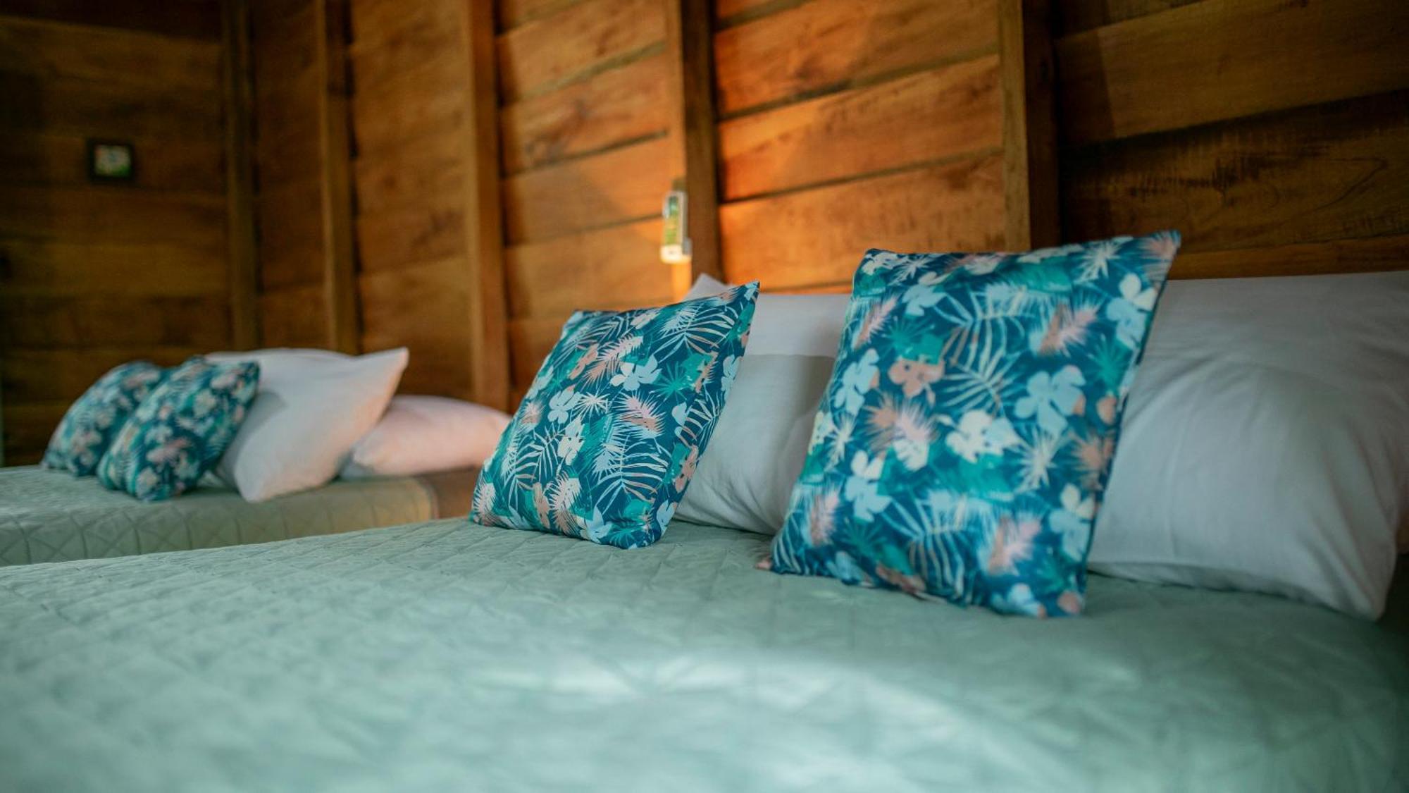 Eden Organic Farm & Bungalows La Fortuna Room photo